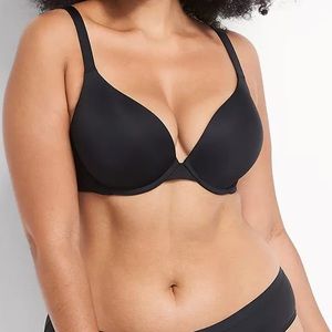 Cacique.  Black Smooth Boost Plunge Bra.  40C